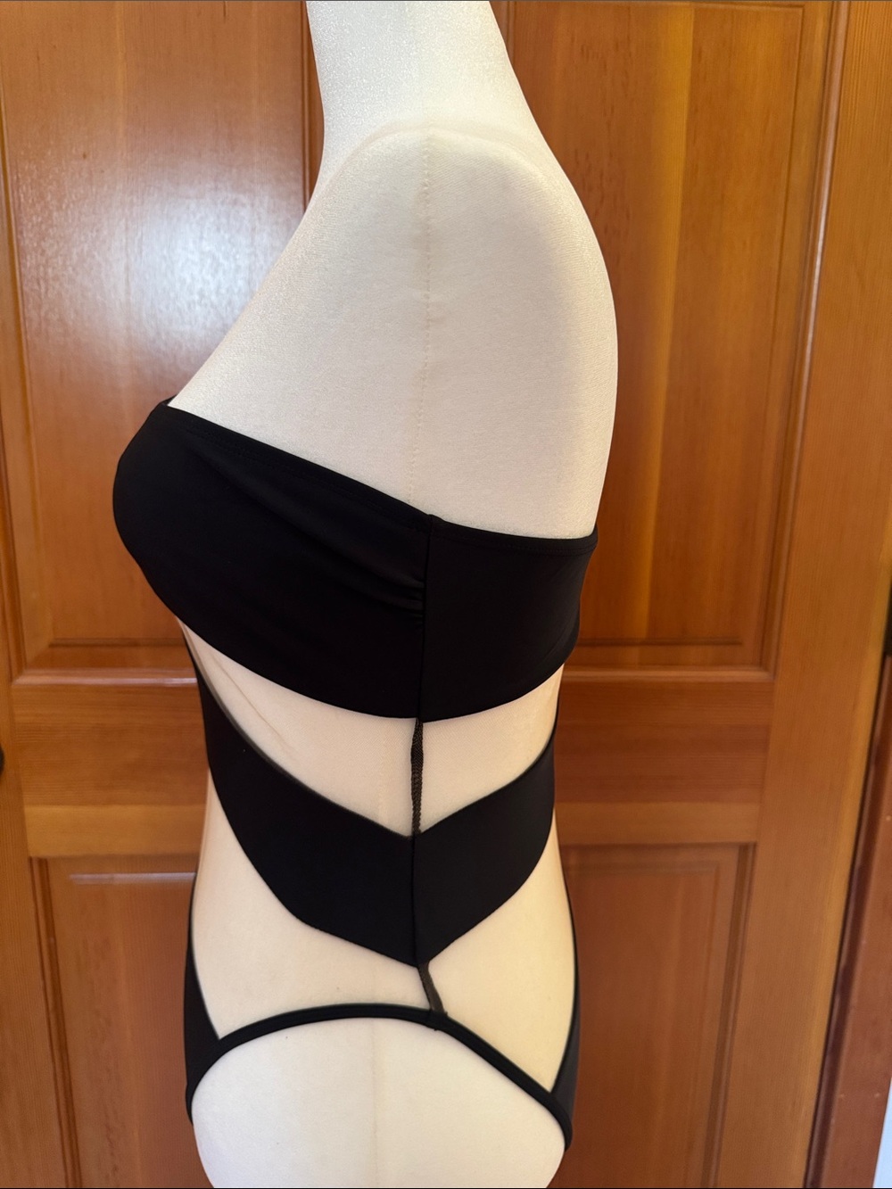 Black One-Shoulder Cutout Swimsuit - Picture 5 of 7